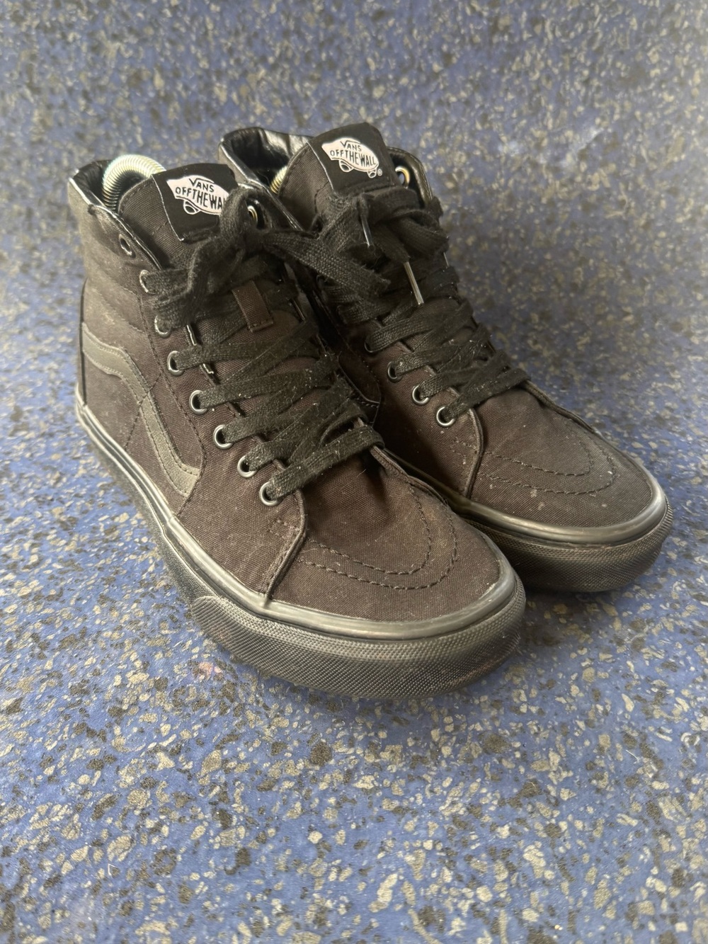 Vans Sk8-Hi Sneakers Black High Top Shoes Men’s 7 / Women’s 8.5